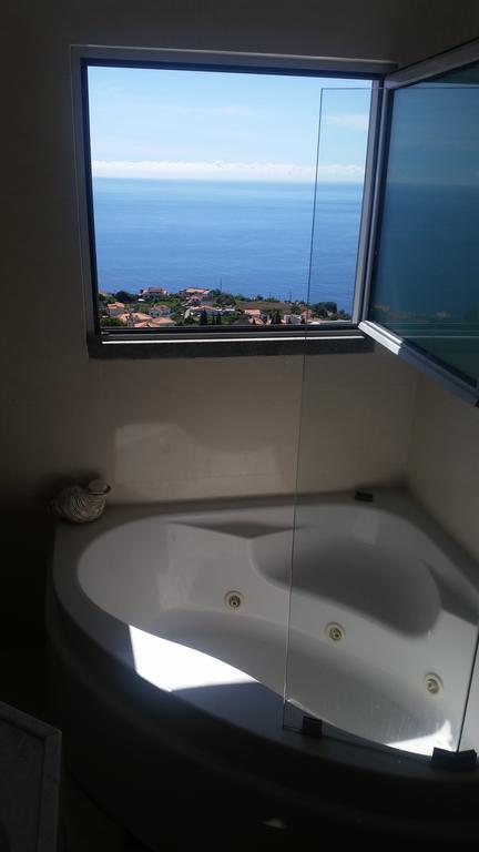Villa Abreu - A Wonderful Ocean View Calheta  Exterior foto